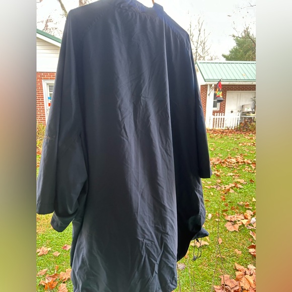2 Golf outerwear that is a water repellent windbreaker pull over. navy & black. - Picture 12 of 13